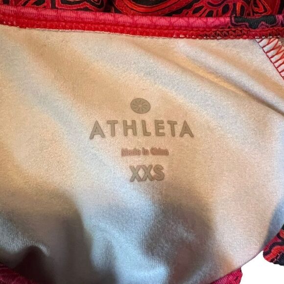 Athleta paisley print long sleeve work out shirt - Picture 3 of 9